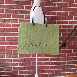 •Gucci Green Paper Shopping Extra Large Gift Bag New